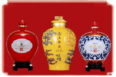 惠州市惠城烟酒回收五粮液各种摆件.jpg